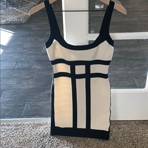 Herve Leger Nerina Colorblocked dress ✨💫